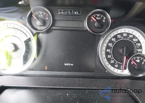 2018 Ram 1500 Big Horn 4X4 6'4 Box z USA, uszkodzony, nr VIN 1C6RR7GG2JS218530